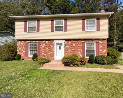 4006 Buckingham Ct, Dumfries