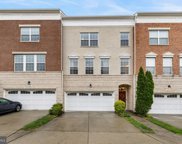 22670 Flowing Spring Sq, Brambleton image