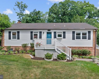 4622 Upland Dr, Alexandria