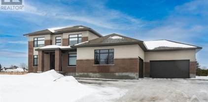 6484 PRINCE OF WALES DRIVE, North Gower