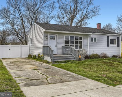 104 Oak Spring Dr, Glen Burnie