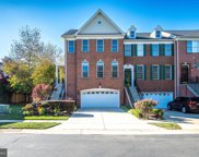 25885 Kirkwood Sq, Chantilly image