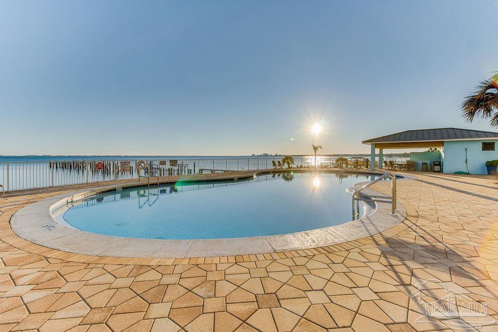 154 Ethel Wingate Dr Unit 107, Pensacola FL 32507, Property Listing