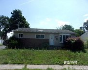 29 Irving Avenue, Deer Park image