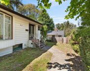 647 E Columbia Street, New Westminster image