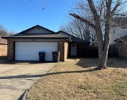 1621 Lincolnshire  Way, Fort Worth image
