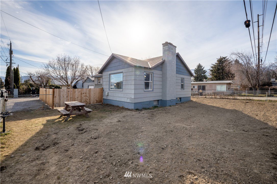 1724 Stella Avenue N, Wenatchee, 98801