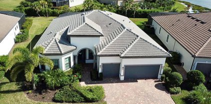 14370 Pine Hollow Dr, Estero