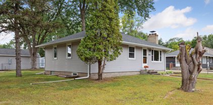 1698 Hillview Road, Shoreview