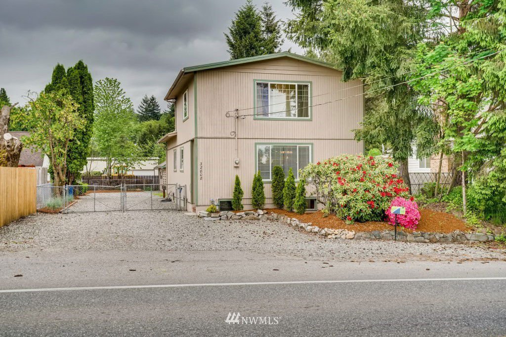 32808 3rd Avenue, Black Diamond, WA 98010