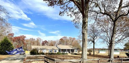 135 Acker Road, Belton