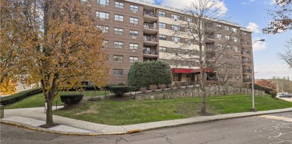100 Diplomat Unit #4F, Mount Kisco