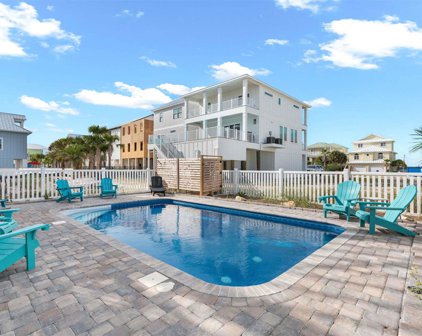 7413 Grand Navarre Blvd, Navarre Beach