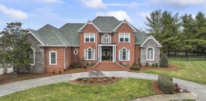 2221 Meadowcrest Cv, Murfreesboro