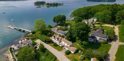 91 Waites Landing Road, Falmouth