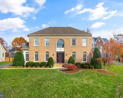5931 Dorothy Bolton Ct, Alexandria