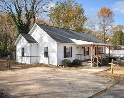 11 Montgomery Street, Greenville