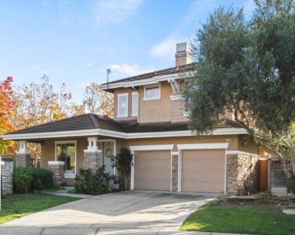 176 Black Mountain CIR, Fremont