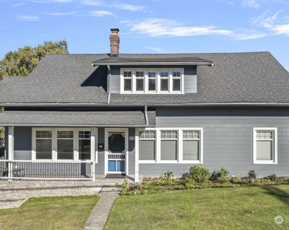 913 33rd Street, Everett