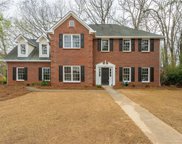 340 Falcon Creek Drive, Suwanee image