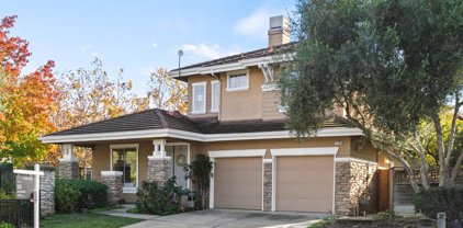 176 Black Mountain CIR, Fremont