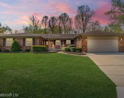 35663 Banbury, Livonia image