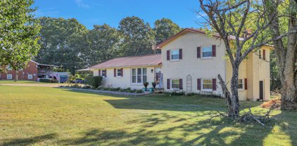1394 Taylor Town Rd, White Bluff
