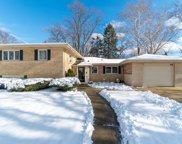 142 Millbrook Lane, Wilmette image