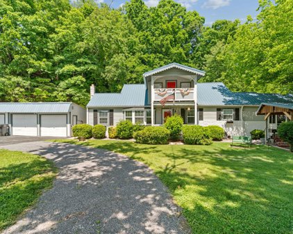 506 Pine Mountain Rd, Pigeon Forge