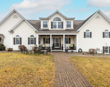 18 Blue Heron Avenue, Hampstead