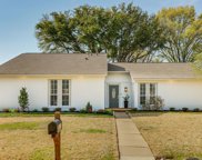 1818 Chisolm  Trail, Lewisville image