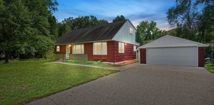 2624 Hillview Road, Mounds View