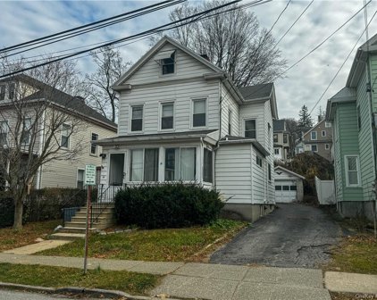 14 Tompkins Avenue, Ossining
