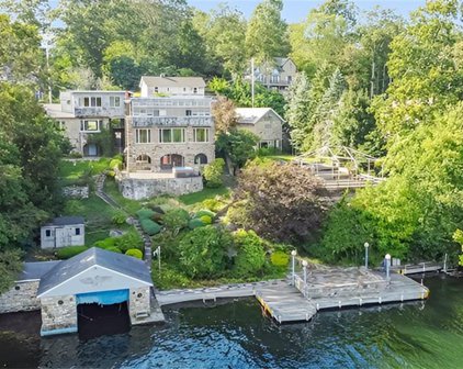 124 W Lake Boulevard, Mahopac