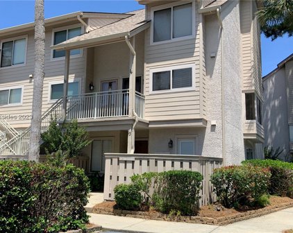 15 Deallyon Avenue Unit 107, Hilton Head Island