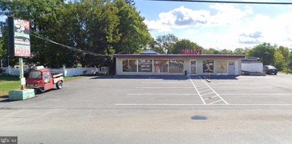 406 E Broadway, Red Lion
