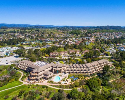 212 Seascape Resort DR, Aptos