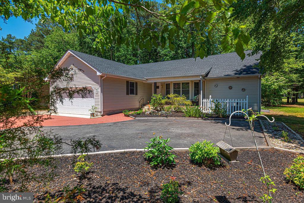 13 Brookside Road, Ocean Pines MD 21811