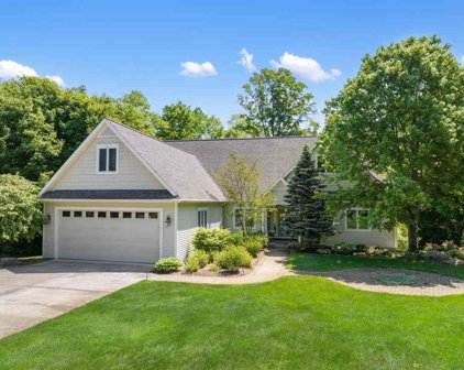 138 Apple Lane, East Jordan