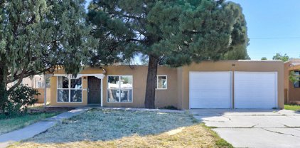 714 Grove Street NE, Albuquerque