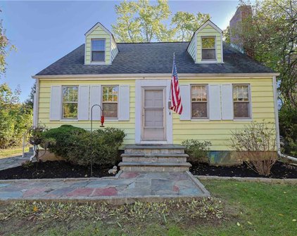 12 Observatory Drive, Croton-On-Hudson