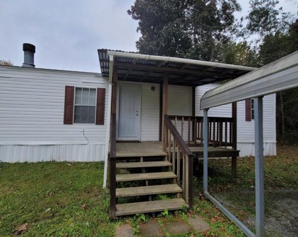 9441 Hickory, Lumberton