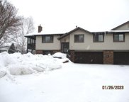 5561 Donegal Drive, Shoreview image