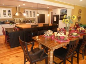 staging your kitchen and dining area when preparing your home for sale