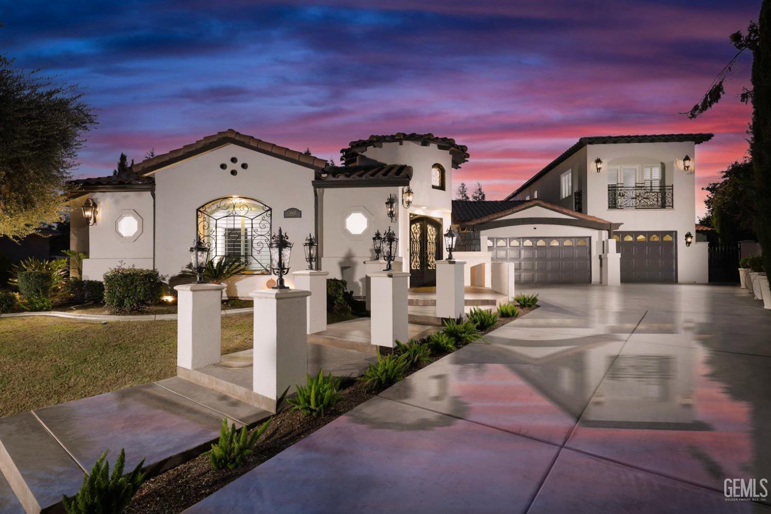 MLS 202310218, 3005 Whitehall, Bakersfield, CA, 6 Beds, 6 Baths, Zip