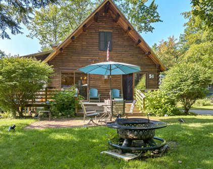 51 Old Barn Road, Meredith
