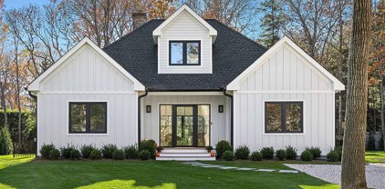 4 Flint Lock Lane, East Hampton