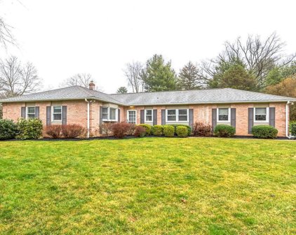 800 Kimberly Ln, West Chester