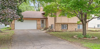 8484 Sunnyside Road, Mounds View