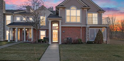28192 Oakmonte, Lyon Twp